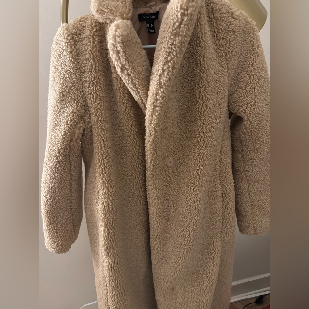 Heavy teddy coat from New Look. - Picture 3 of 3
